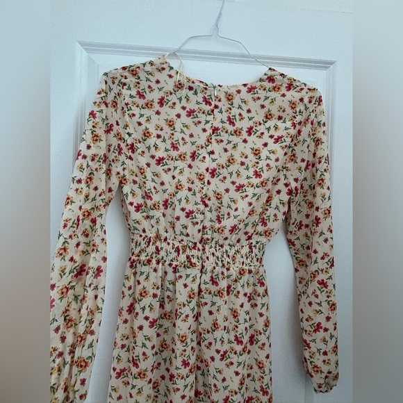 Lost + Wander Tiered Floral Smocked Midi Dress – Size S ( excellent condition ) - Picture 11 of 13